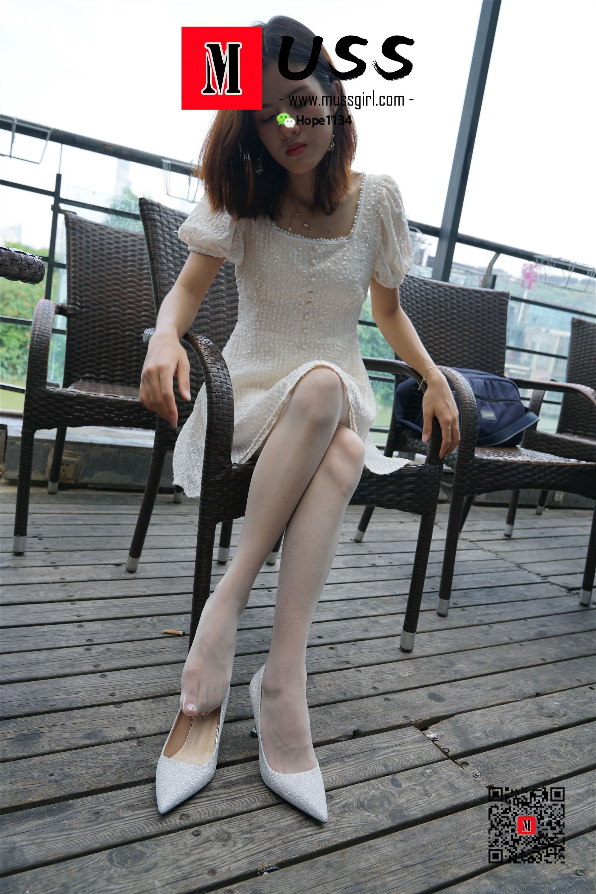 MussGirl慕丝女郎 NO.017 白衣护士与白丝的绝美邂逅小贤